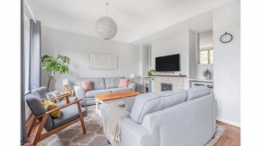 Pass the Keys Stunning Central Oxford Townhouse Parking x 2